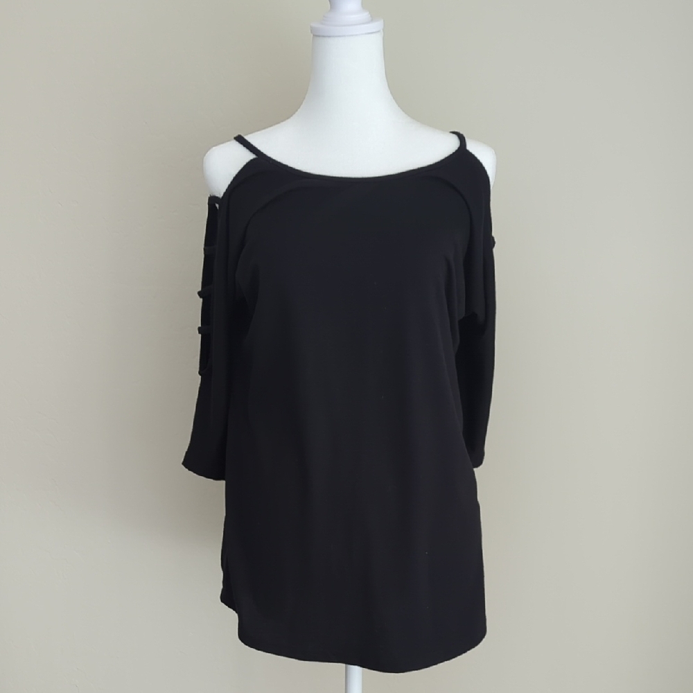 Women's Black Cold Shoulder Top, S